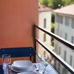 Royal -